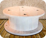 bobina avvolgicavi in legno uso tavolino basso